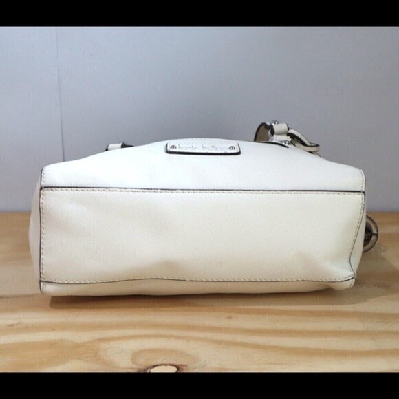 Nicole Miller New York Purse and Cross Body color White detachable strap - Picture 6 of 10
